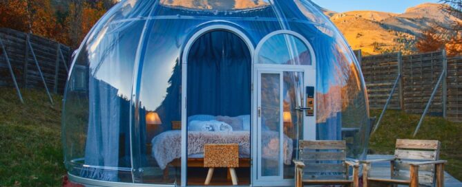 Glamping-tent-dome-australia-built-in-bathroom-lucidomes-australia-glassdome